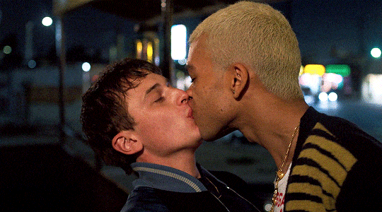 Le 11 scene "più hot" tra le serie tv del 2021 - Generation 2 - Gay.it