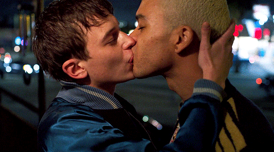Le 11 scene "più hot" tra le serie tv del 2021 - Generation - Gay.it