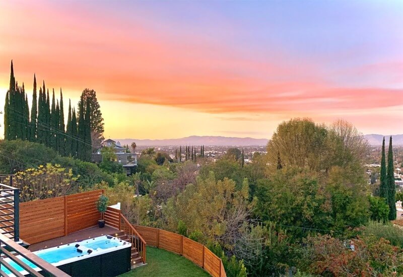 Lil-Nas-X-House-Los-Angeles-gayit