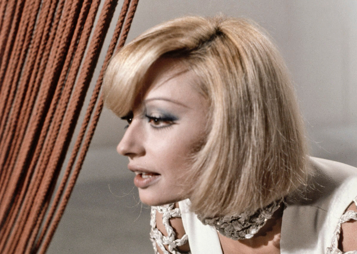 L'ultima telefonata con Raffaella Carrà: "cosa ci siamo detti", il ricordo inedito di Cristiano Malgioglio - VIDEO - Raffaella Carrà in Canzonissima Fremantle - Gay.it