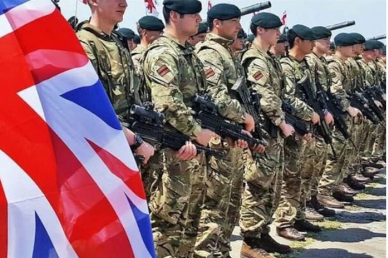 Regno Unito: dal 2022 le persone HIV+ potranno arruolarsi nell’esercito