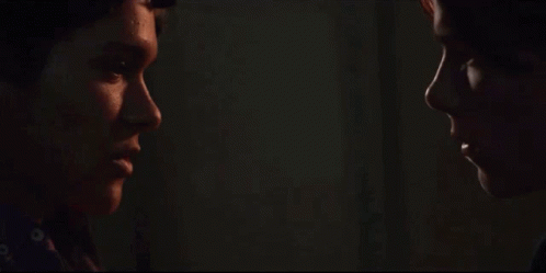 Le 11 scene "più hot" tra le serie tv del 2021 - young royals 1 - Gay.it