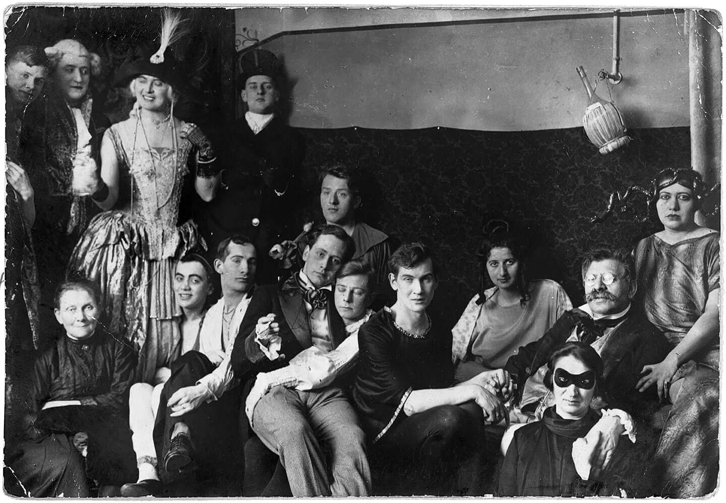 La storia di Magnus Hirschfeld e della prima clinica trans nella Germania nazista