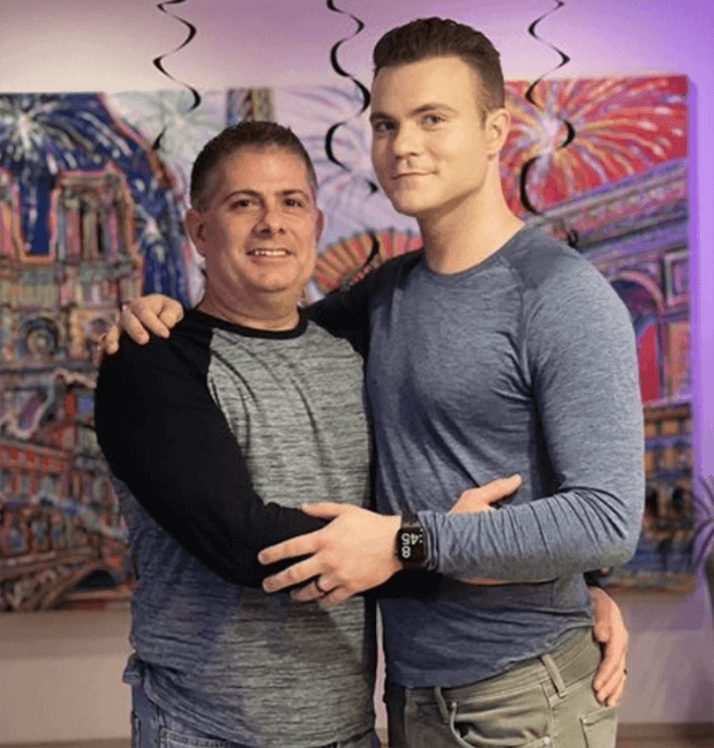 Erik Braverman, dirigente dei Dodgers sposa il fidanzato dentro lo stadio di baseball. Il video è virale - Erik Braverman dirigente dei Dodgers sposa il fidanzato dentro lo stadio di baseball 4 - Gay.it
