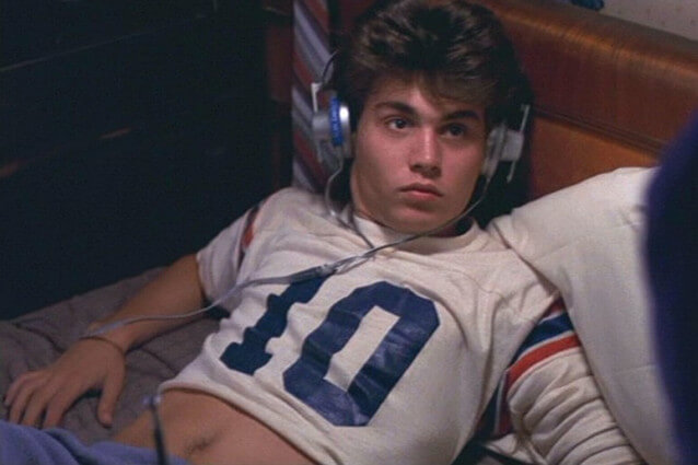 Johnny depp crop top film nightmare