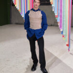 Manu Rios Loewe sfilata parigi fall winter 2022 2023 attore influencer gay - Thumbnail