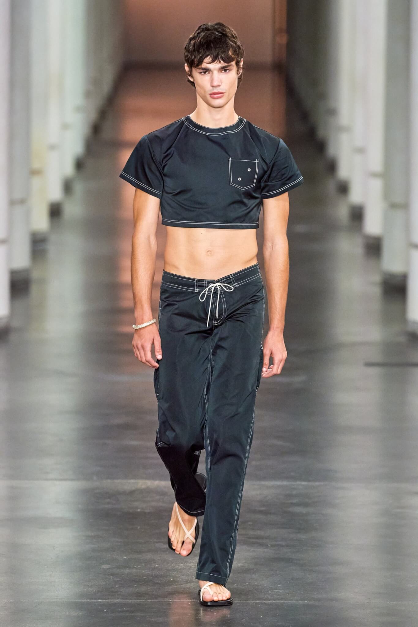 Ludovic de saint sernin crop top moda uomo estate 2022 