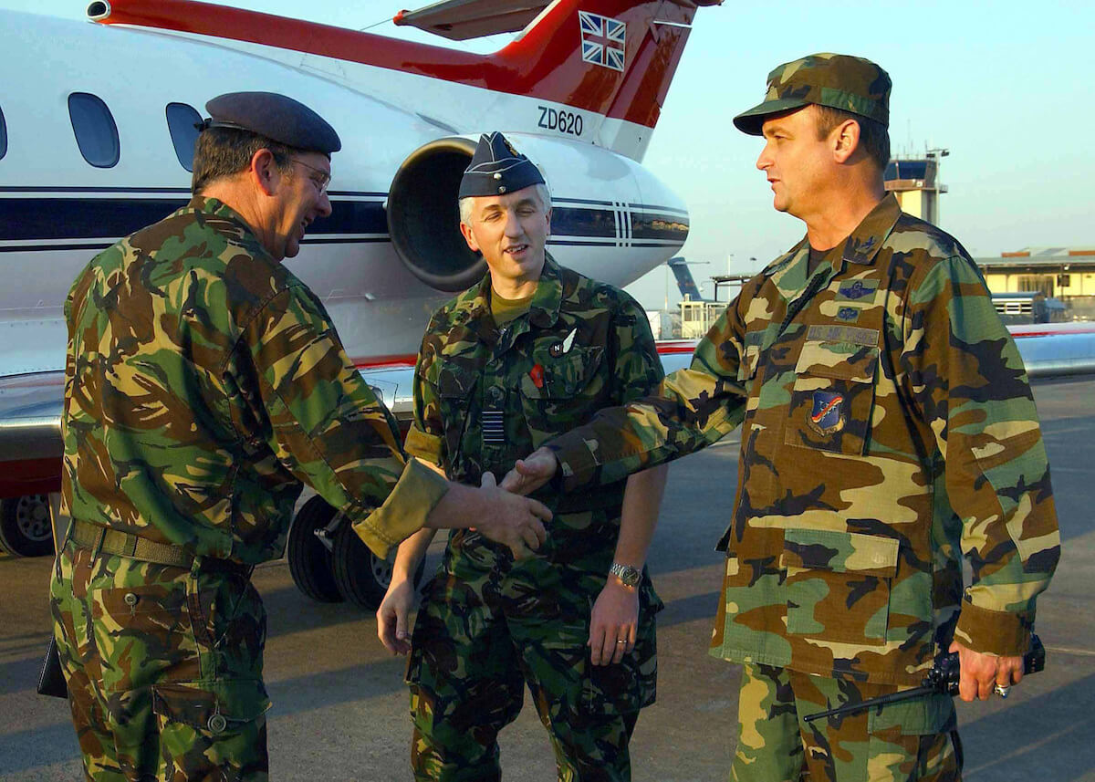 La Royal Air Force inglese accusata di aver “torturato” un militare perché gay