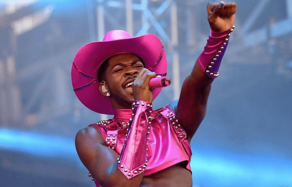 Lil Nas X denuncia il trattamento riservato agli artisti queer dall’industria musicale