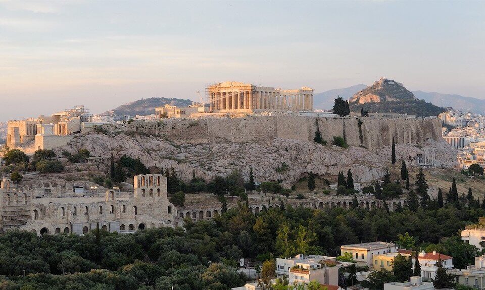 Scena di sesso gay girata all’Acropoli di Atene, indaga la polizia greca