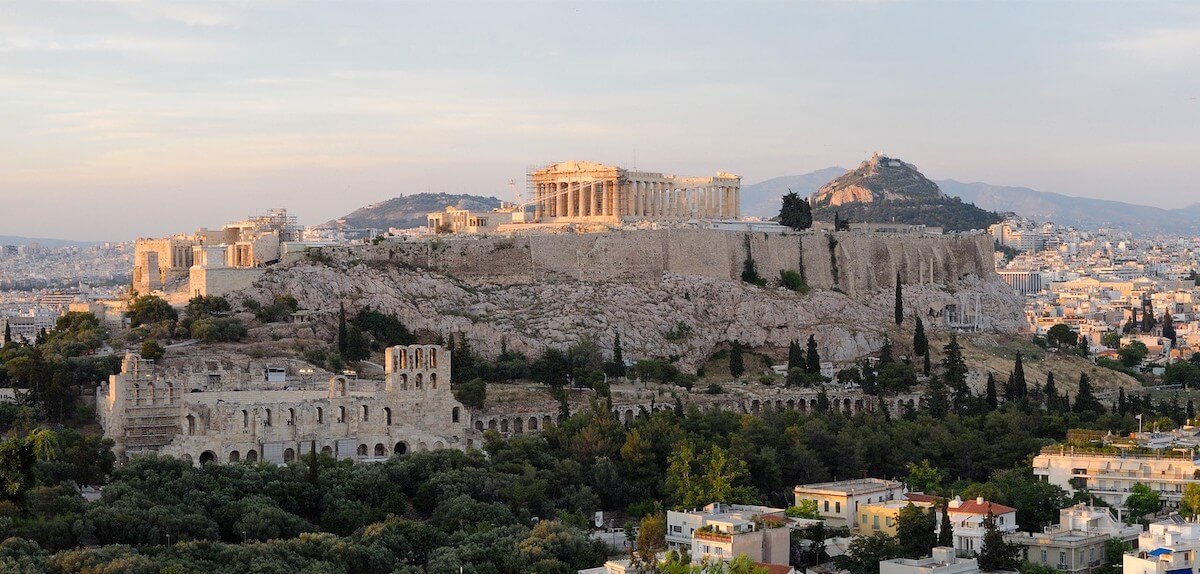 Scena di sesso gay girata all’Acropoli di Atene, indaga la polizia greca