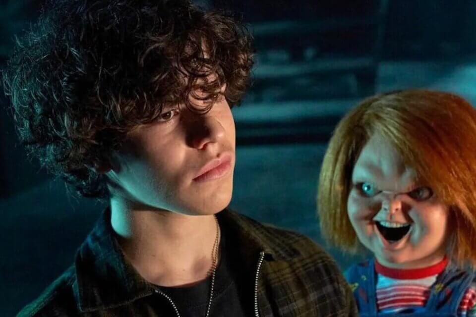 Chucky – La serie è la sorpresa queer di stagione, tra omofobia, bambole assassine e giovani amori gay