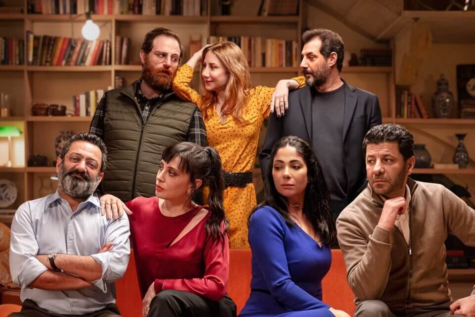Perfetti Sconosciuti, primo personaggio gay in un film arabo nel remake Netflix. Ed è polemica in Egitto