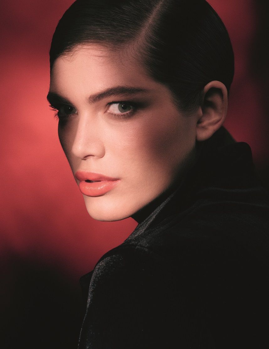 Valentina Sampaio transgender modella Armani trans