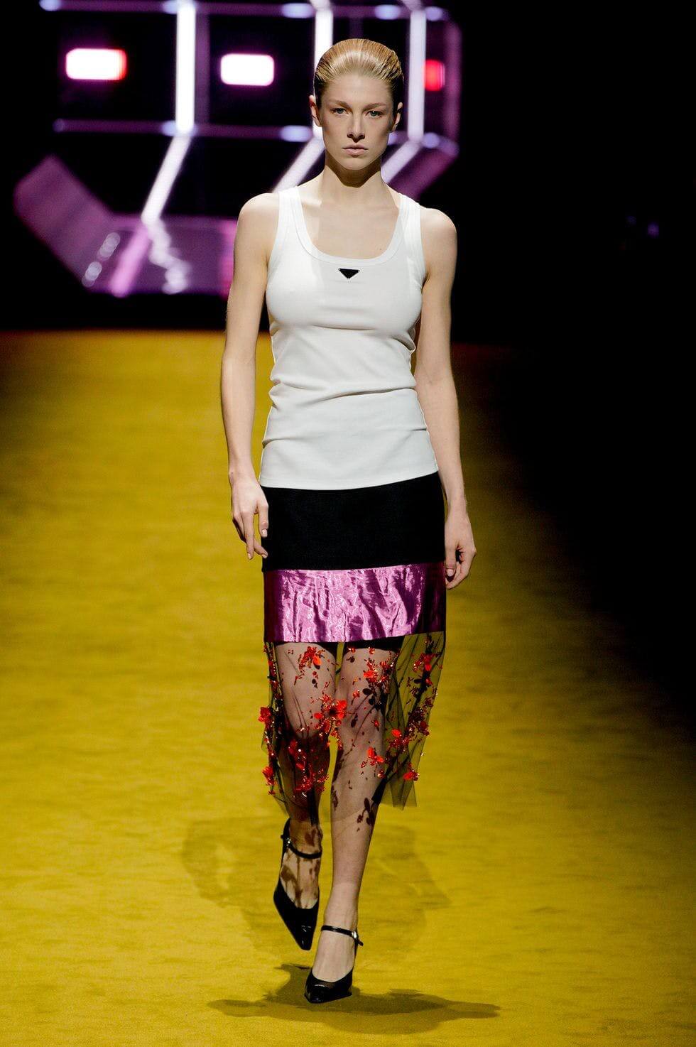 Milano Fashion Week: mozzafiato Hunter Schafer in passerella
