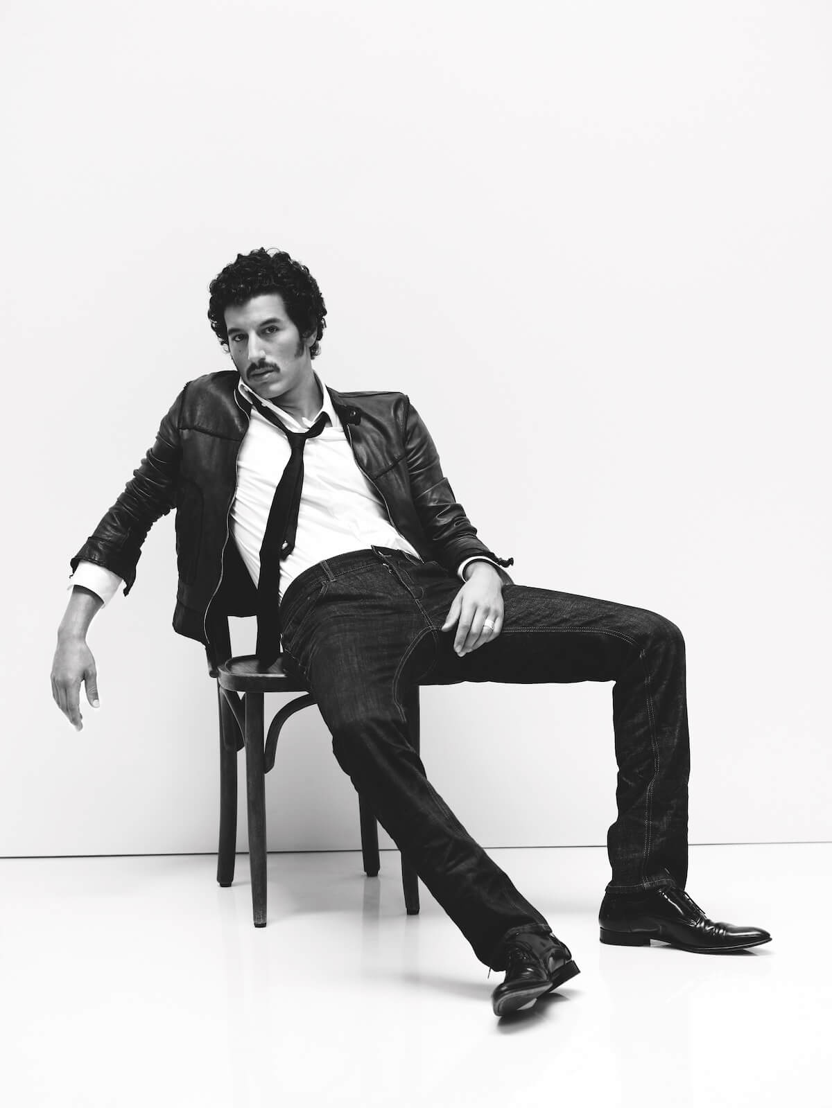 Il Filo Invisibile, intervista a Francesco Scianna tra GPA e cinema queer: "C'è ancora tanta paura, anche nell'arte" - Francesco Scianna Gastel - Gay.it