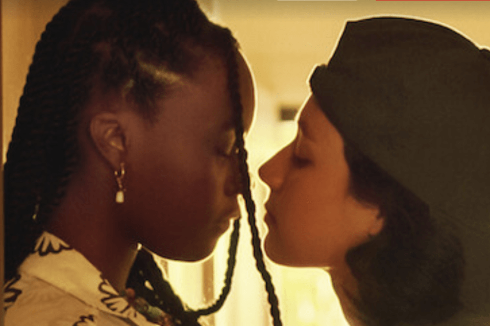 Heart Shot, due ragazze innamorate nel corto Netflix che si fa action thriller