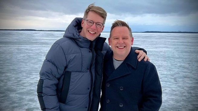 Sean Hayes e Scott Icenogle