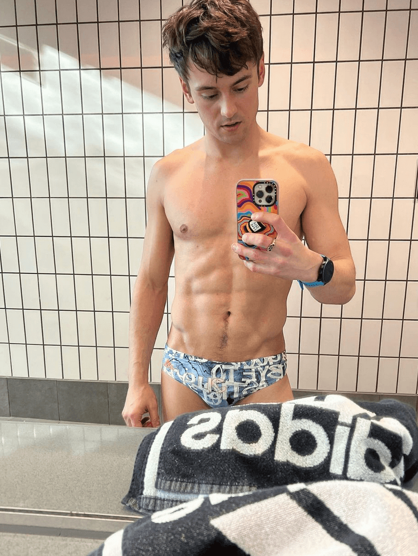 Tom Daley Homecoming for Red Nose Day 5