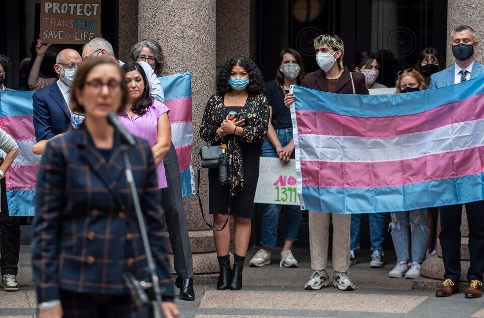 Transfobia Texas, i repubblicani dichiarano guerra ai bambini trans* e alle loro famiglie