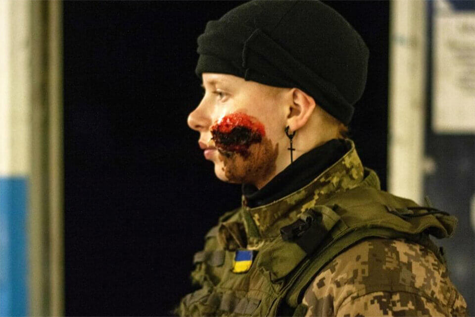 Ucraina, così gli attivisti LGBT+ si addestrano a combattere contro l’invasore russo omofobo