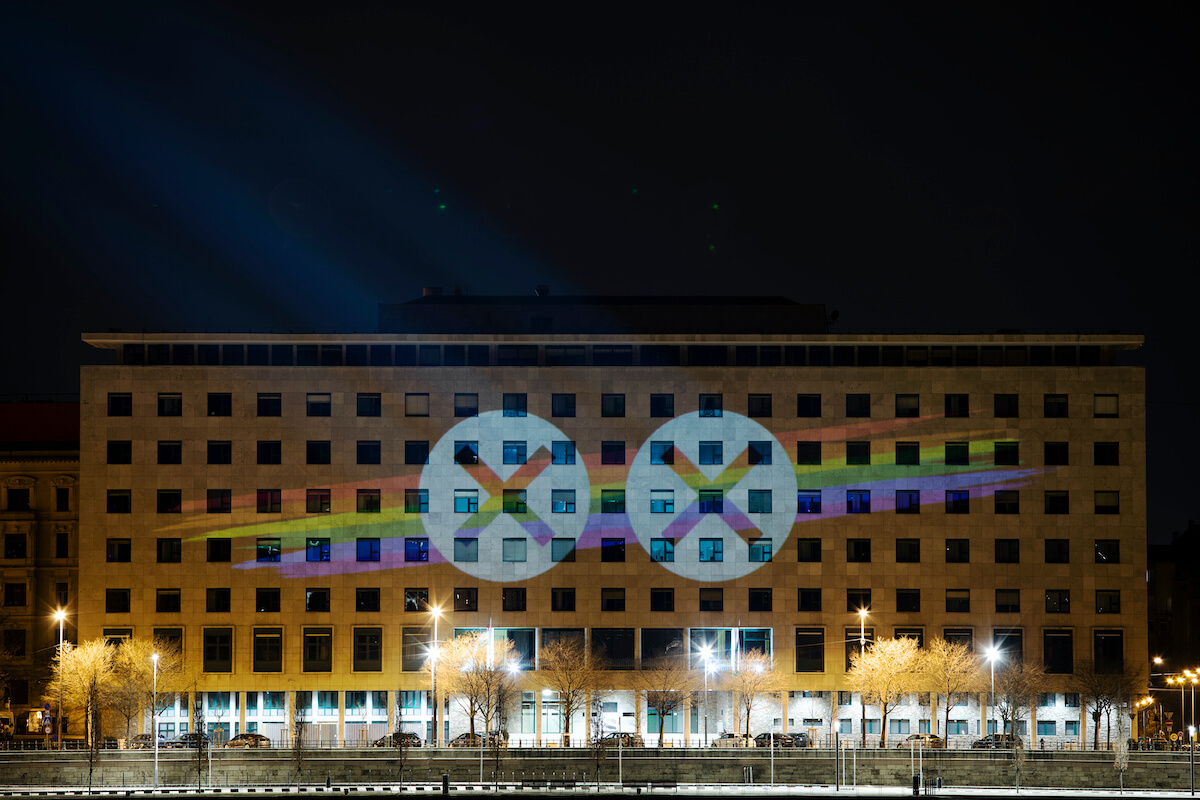 Ungheria, domenica elezioni e referendum omotransfobico. Victor Orban si gioca tutto - All Out photo 5 by Bence Járdány - Gay.it