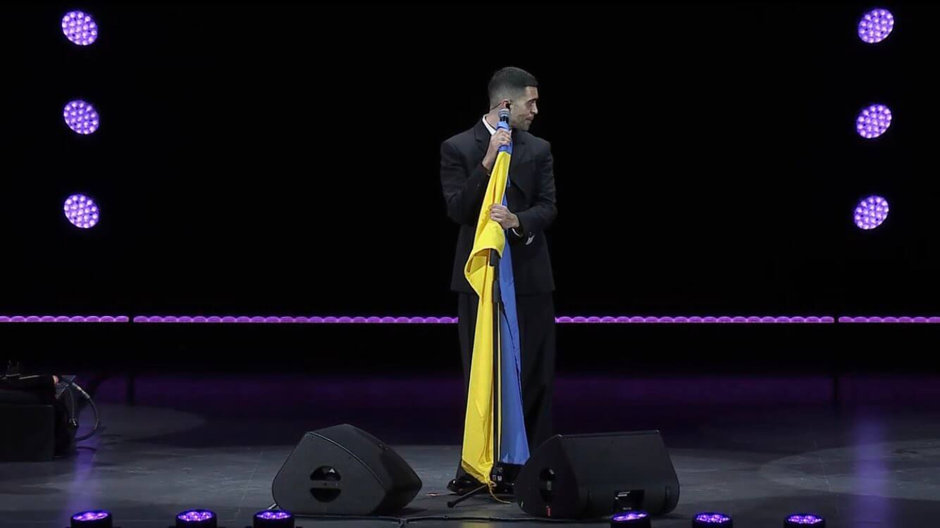 Mahmood supporta l'Ucraina: "Sempre dalla parte degli oppressi"