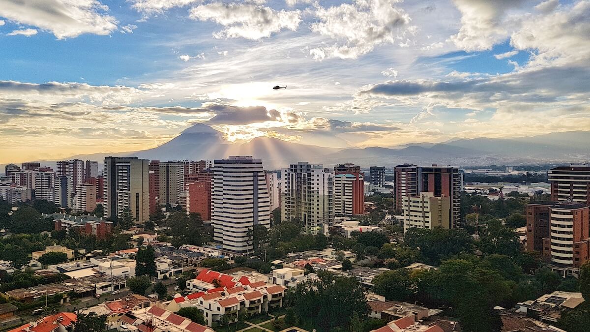 Guatemala, vietati per legge aborto e matrimonio egualitario