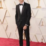 Jacob Elordi in Burberry - Thumbnail