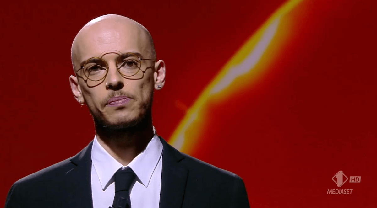 Jonathan Bazzi a Le Iene: “Io e la lotta contro la balbuzie” – il monologo video