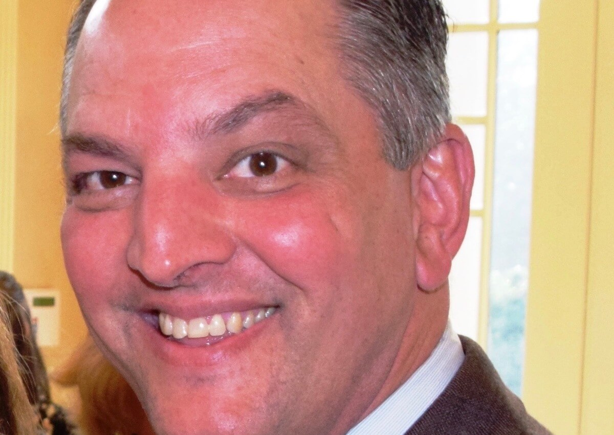 La transfobia istituzionale dilaga negli USA: tutte le leggi presentate Stato per Stato - Louisiana governatore John Bel Edwards - Gay.it