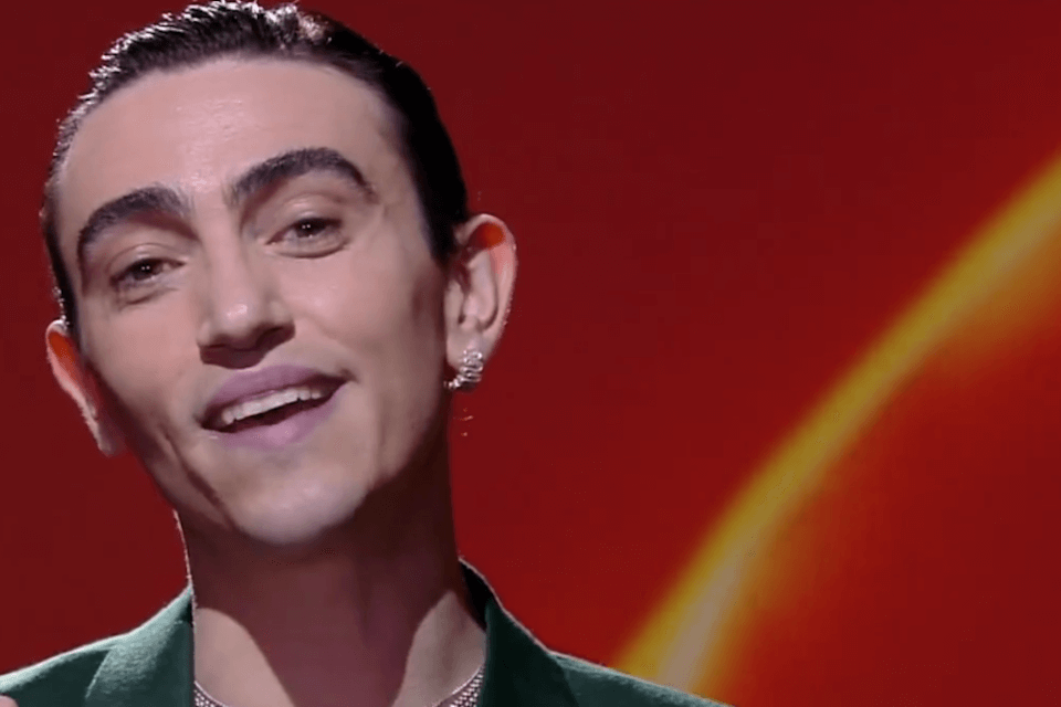 Michele Bravi: “Dovremmo ascoltare di più e parlare di meno” – il monologo a Le Iene, video