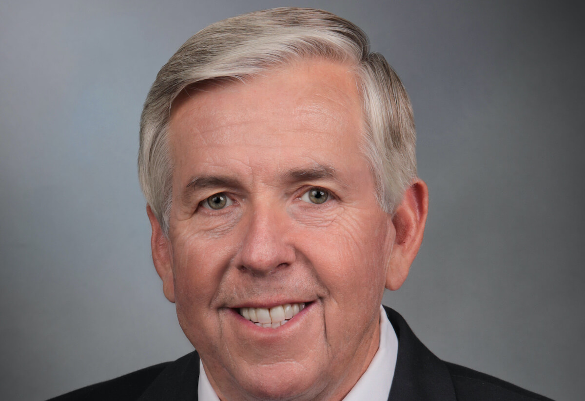 La transfobia istituzionale dilaga negli USA: tutte le leggi presentate Stato per Stato - Missouri governatore Mike Parson - Gay.it