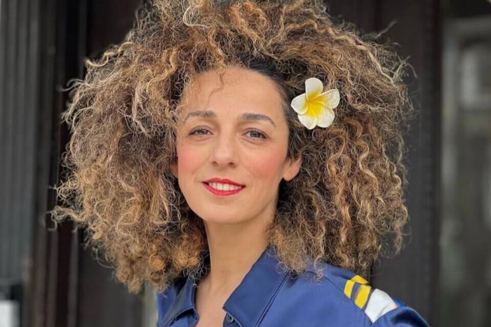 Masih Alinejad, attivista iraniana: “Questa lotta non riguarda solo me e le donne iraniane, riguarda tutti noi” – Intervista video