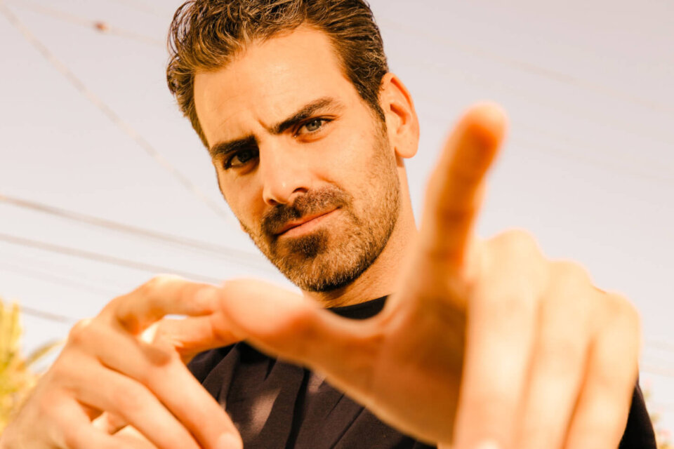 Nyle DiMarco sull’essere queer e non udenti: “Non compatitemi”