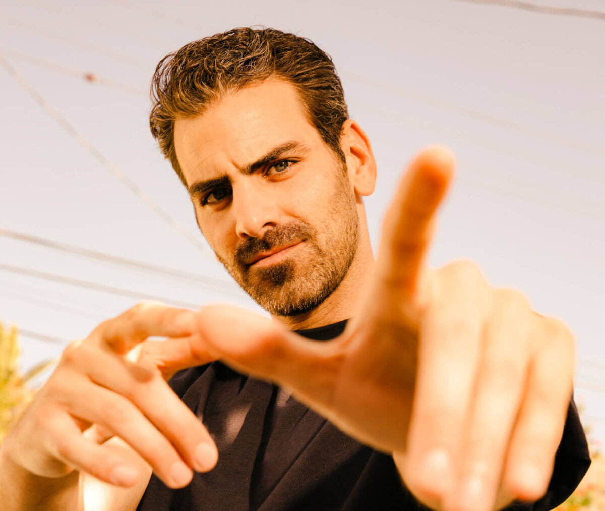 Nyle DiMarco sull’essere queer e non udenti: “Non compatitemi”