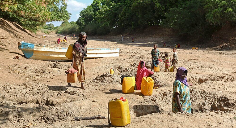 Catastrofe in Somalia: record di siccità e persone in fuga - 1037279050 - Gay.it