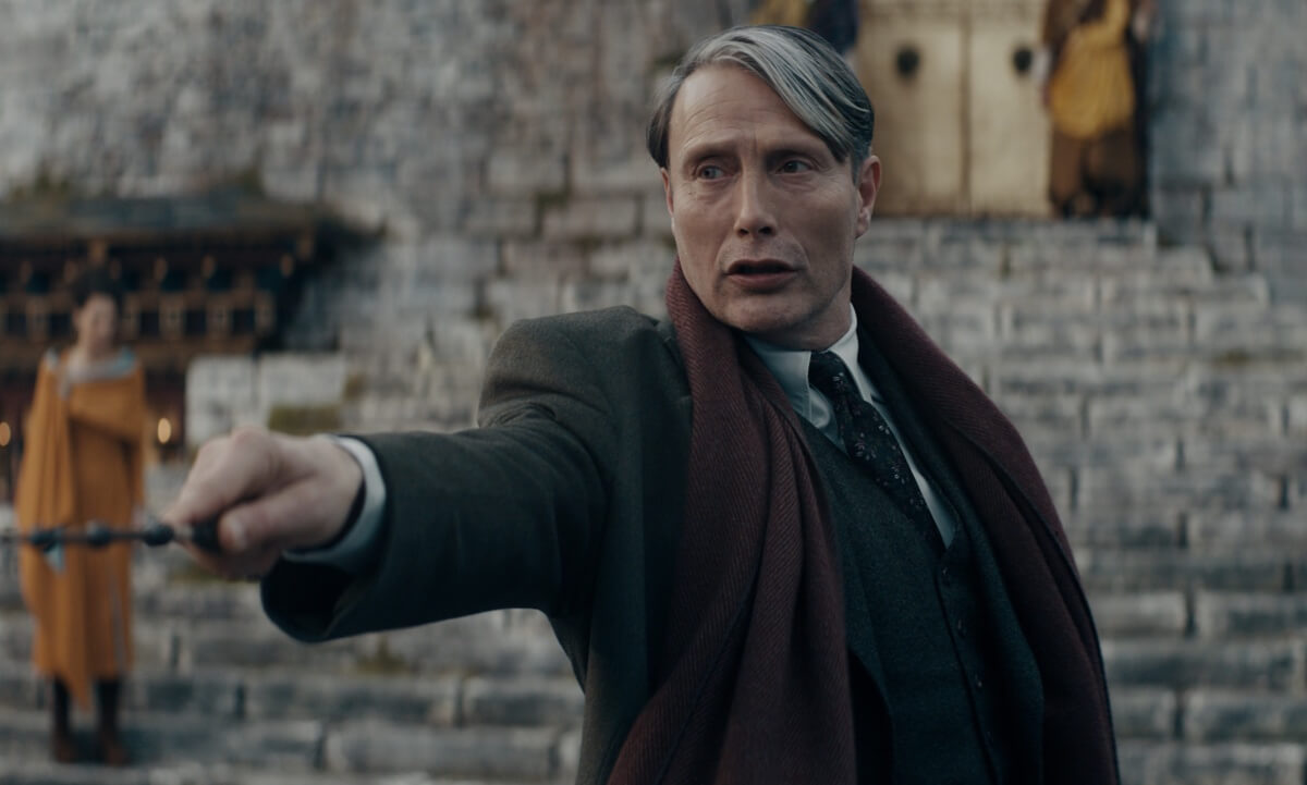 Animali Fantastici 3, la recensione. L'amore tossico tra Silente e Grindelwald e dove trovare J.K. Rowling - Animali fantastici I segreti di Silente 2 - Gay.it
