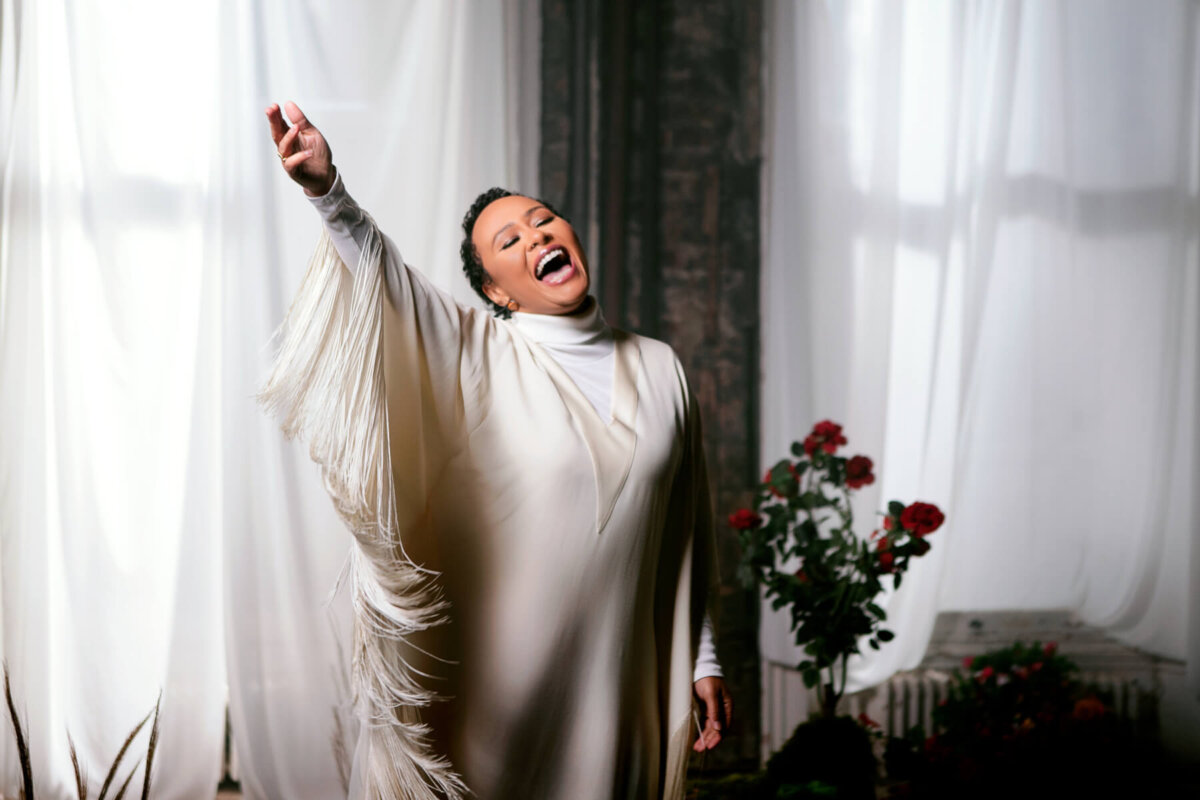 Emeli Sandé: “Ho sentito la pressione di non fare coming out”