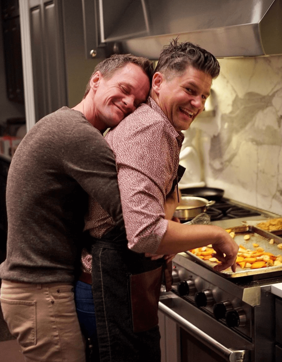 Neil Patrick Hris e David Burtka, 18 anni d'amore per la famiglia arcobaleno più celebre d'America