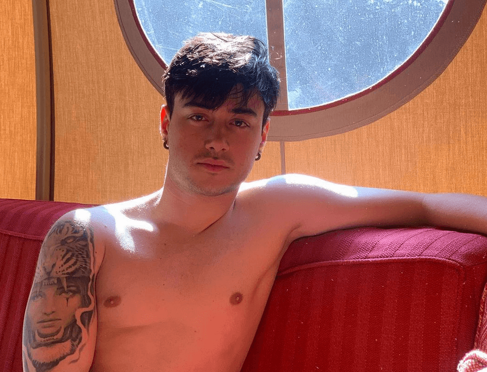 Le Fate Ignoranti, tutte le curiosità sulla serie Disney+ di Ferzan Ozpetek - Samuel Garofalo - Gay.it