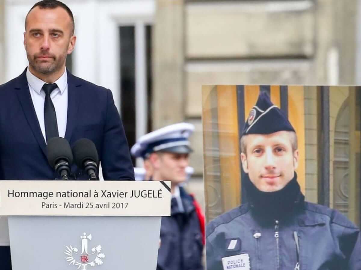 Xavier Jugelé, 5 anni fa ucciso a Parigi il poliziotto gay e attivista LGBT