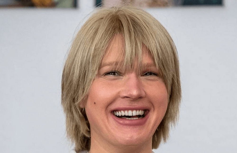 Zi Faámelu, l’incredibile storia della cantante trans ucraina scappata a nuoto dalle bombe