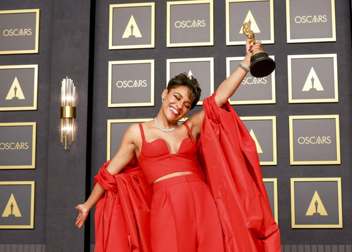 Ariana DeBose protagonista della commedia romantica queer Two and Only