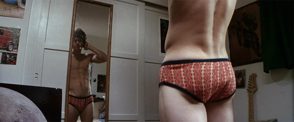 mark wahlberg boogie nights pene finto naked nudo marky mark