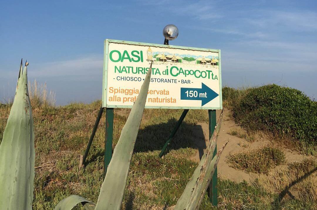 Spiagge nudiste in Italia, naturismo gay, oasi naturista di capocotta, spiagge gay lazio