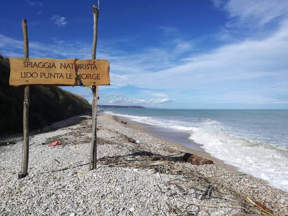 spiaggia per nudisti in abruzzo, lido le morge
