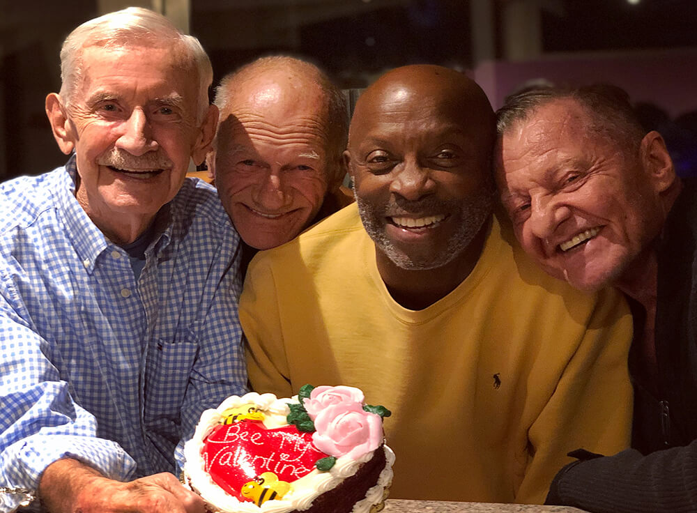 “Old Gays”: vecchi, gay e mattatori dei social – Intervista