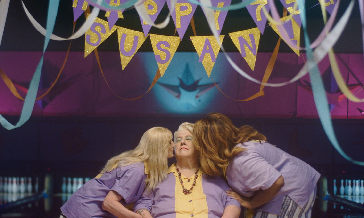 Lovers Torino 2022, trionfa Wildhood. Tutti i vincitori del 37esimo Film Festival - Still 5 Kendra Neuberger left Faith Eileen Bryan center and Ashton Grooms right in DEATH AND BOWLING courtesy of T4T Productions - Gay.it