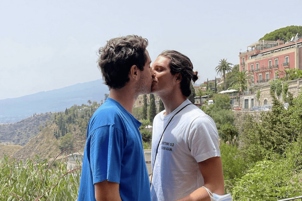 Tommaso Zorzi e Tommaso Stanzani festeggiano un anno d'amore: "Mi hai reso così felice che non hai idea" - Tommaso Zorzi e Tommaso Stanzani - Gay.it